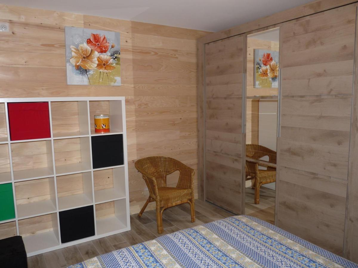 Les Petites Marmottes Villa Вожани Екстериор снимка