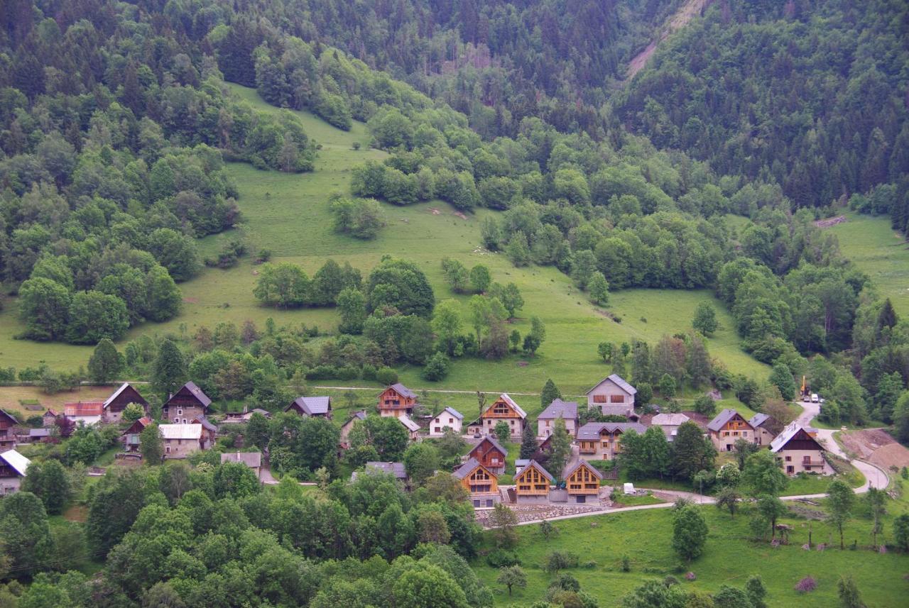 Les Petites Marmottes Villa Вожани Екстериор снимка